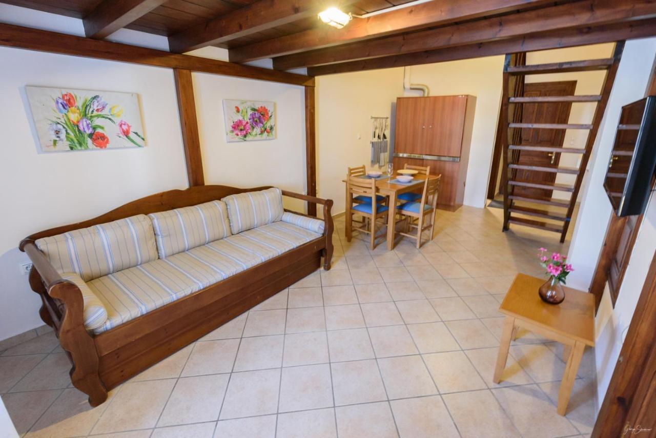 Astraea Apartment ไฮดรา ภายนอก รูปภาพ